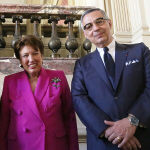 Roseline Bachelot, Ministre de l'éducation.